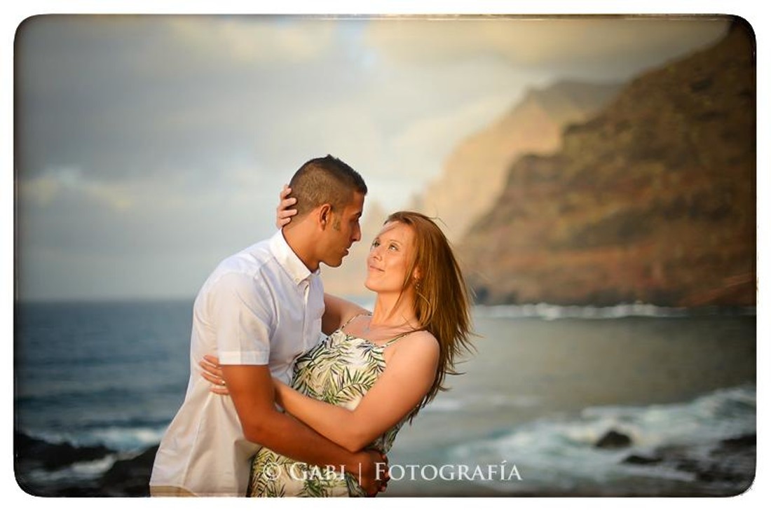 3-sesion-fotos-parejas-bodas-preboda-tenerife-gabi-exterior-diferentes-