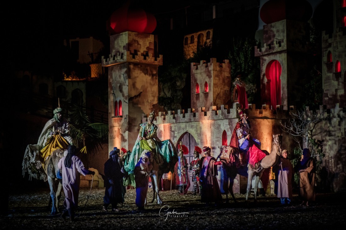 0027-gabi-fotografia-tejina-reyes magos-ARI_1028-Exposure