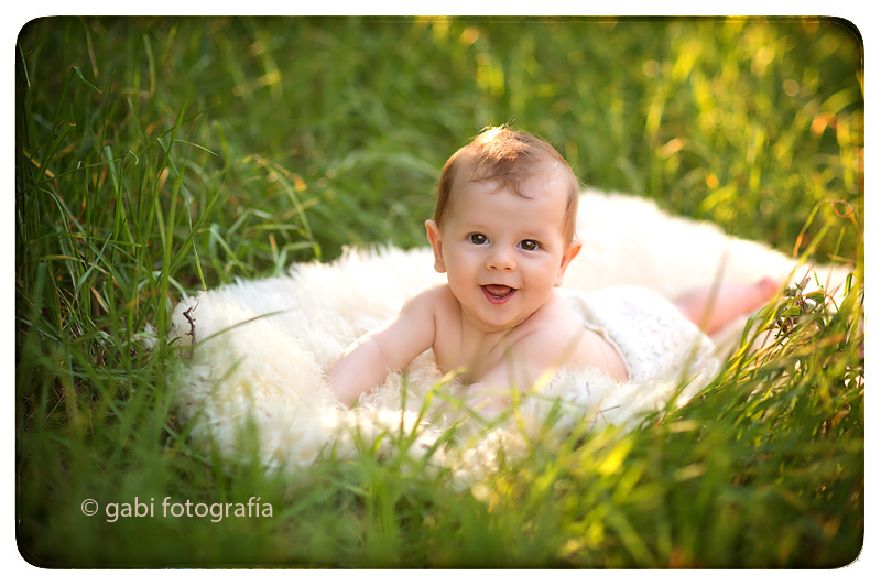 sesion-fotos-niños-bebes-infantil-estudio-fotografico-tenerife-gabi-exterior-diferentes-familiares-gabi-fotografia-niños-exterior-